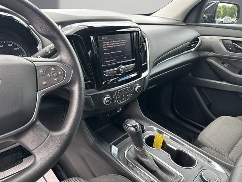 Used 2020 Chevrolet Traverse LS FWD image 15