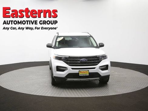 Used 2022 Ford Explorer XLT w/ Equipment Group 202A AWD/4WD image 55