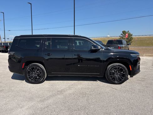 New 2026 Jeep Grand Wagoneer Summit image 7