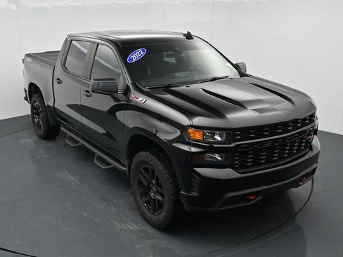 Used 2022 Chevrolet Silverado 1500 Custom Trail Boss w/ Midnight Edition AWD/4WD image 19