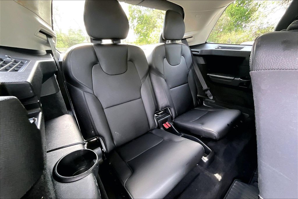 Used 2020 Volvo XC90 T6 Momentum AWD/4WD image 38