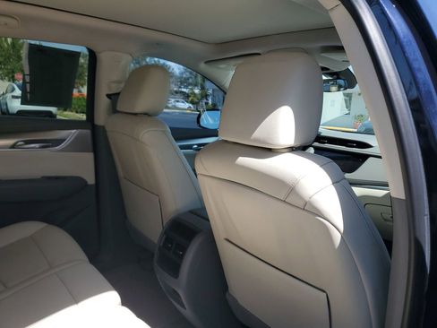 Used 2021 Cadillac XT5 Premium Luxury image 25