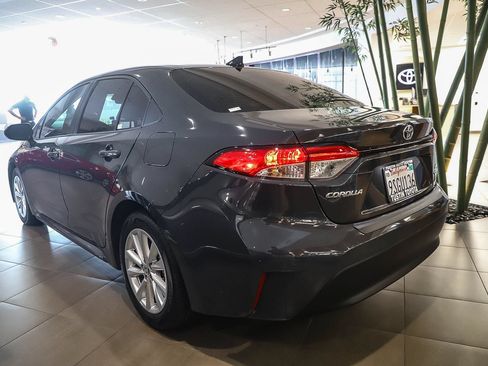 Certified 2025 Toyota Corolla LE w/ LE Premium Package FWD image 6