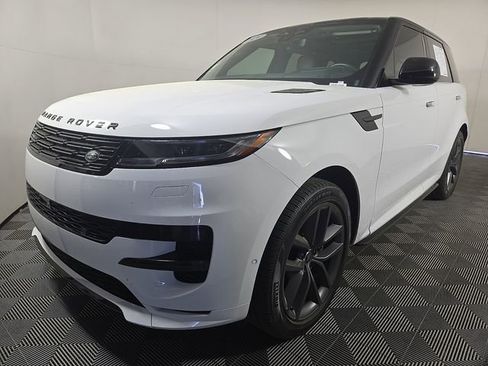 Used 2024 Land Rover Range Rover Sport Dynamic SE image 2