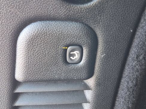 Used 2025 Dodge Durango GT RWD image 35