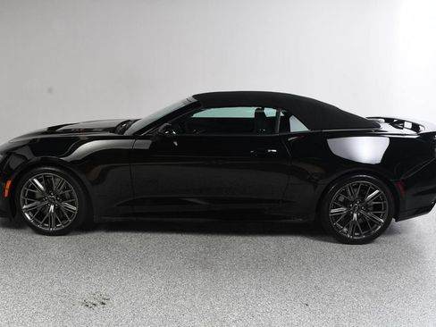 Used 2023 Chevrolet Camaro ZL1 RWD image 4