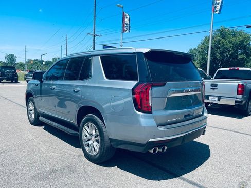 Used 2023 GMC Yukon Denali AWD/4WD image 3