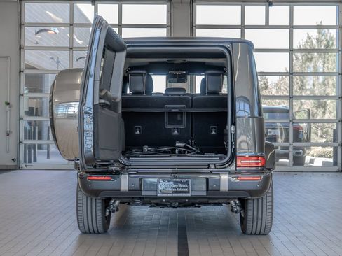 Used 2025 Mercedes-Benz G 580 w/ EQ Technology image 16