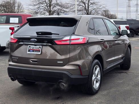 Used 2019 Ford Edge SE image 10