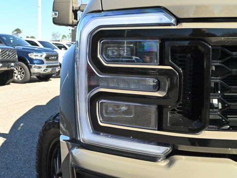 Used 2026 Ford F450 Platinum w/ Platinum Plus Package image 27