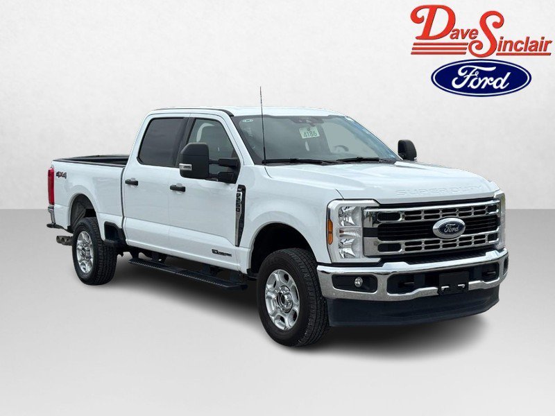 Used 2025 Ford F250 XLT AWD/4WD image 4