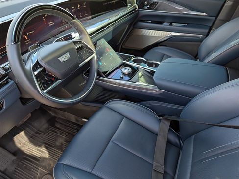 Used 2025 Cadillac Escalade IQ Sport 2 image 9