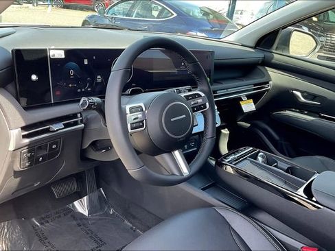 New 2025 Hyundai Tucson Limited image 6