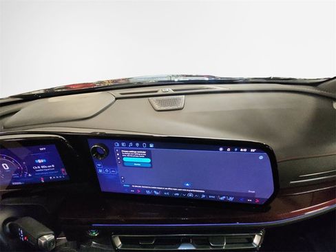 Certified 2024 Chevrolet Traverse RS w/ LPO, Floor Liner Package image 22