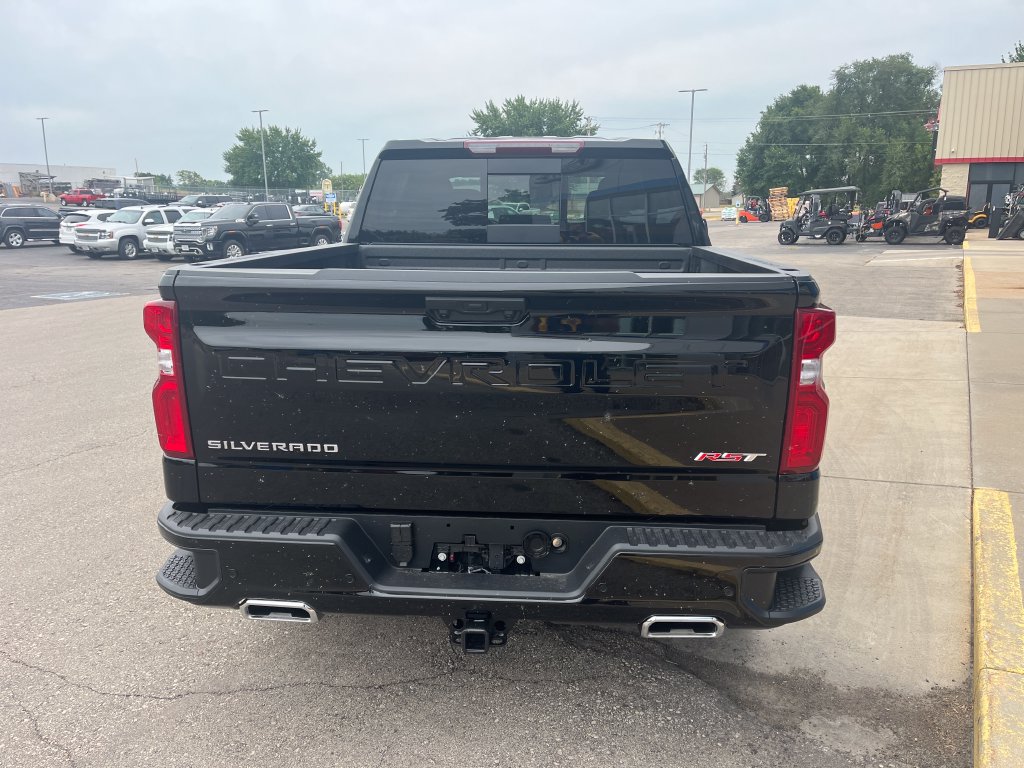 New 2026 Chevrolet Silverado 1500 RST w/ RST All Star Premium Package AWD/4WD image 6