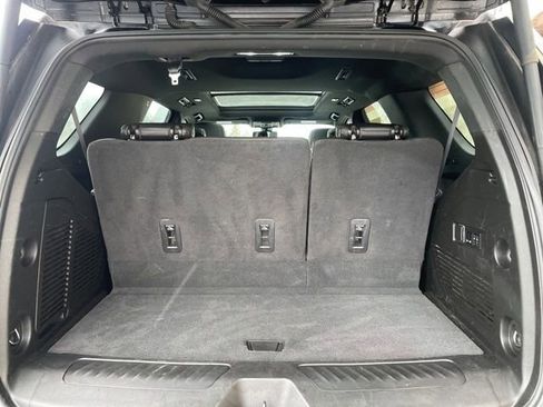 Used 2022 Chevrolet Tahoe LT w/ LT Signature Package image 21