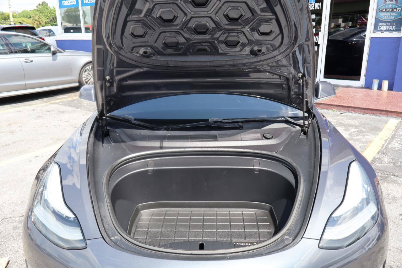 Used 2018 Tesla Model 3 Long Range AWD/4WD image 32