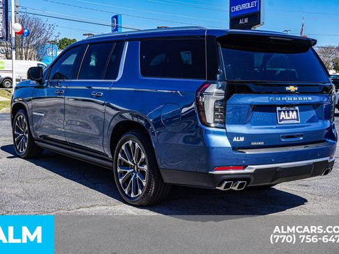 Used 2025 Chevrolet Suburban High Country AWD/4WD image 7