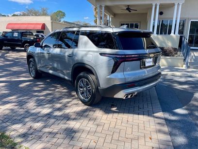 Used 2024 Chevrolet Traverse LT