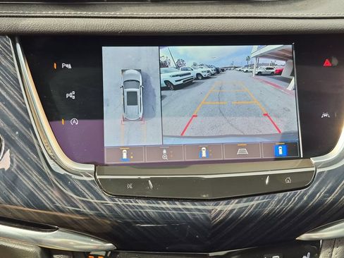 Certified 2024 Cadillac XT6 Premium Luxury w/ Technology Package FWD image 7