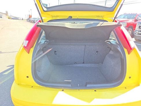 Used 2002 Ford Focus ZX3 Hatchback image 11