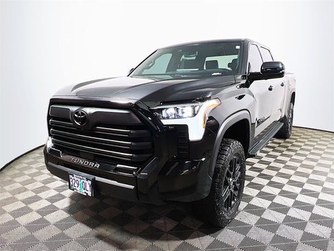 Used 2025 Toyota Tundra Limited image 4