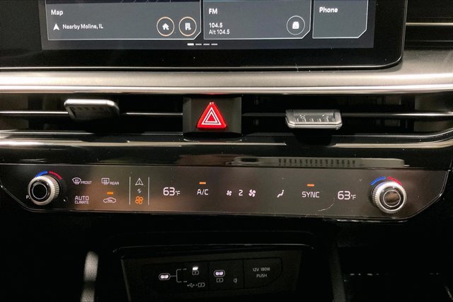 Used 2025 Kia K5 GT-Line w/ GT-Line Premium Package FWD image 32
