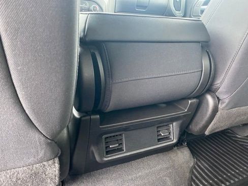 Certified 2019 Chevrolet Silverado 1500 Custom Trail Boss w/ Custom Convenience Package image 17