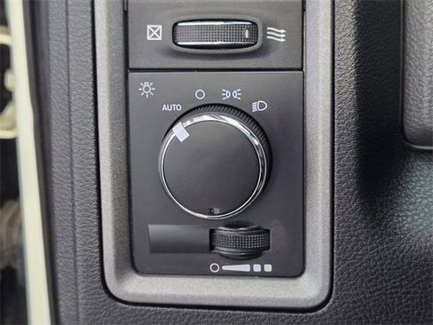 Used 2018 RAM 3500 Tradesman w/ Power & Remote Entry Group image 23