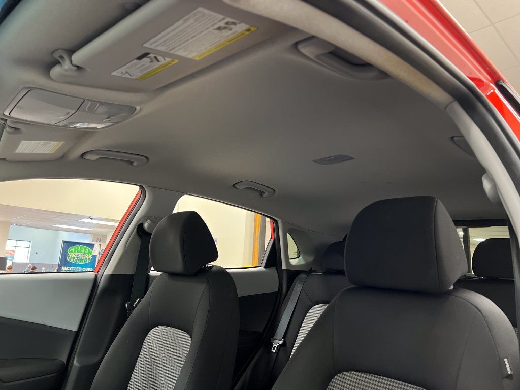 Used 2019 Hyundai Kona SEL FWD image 21