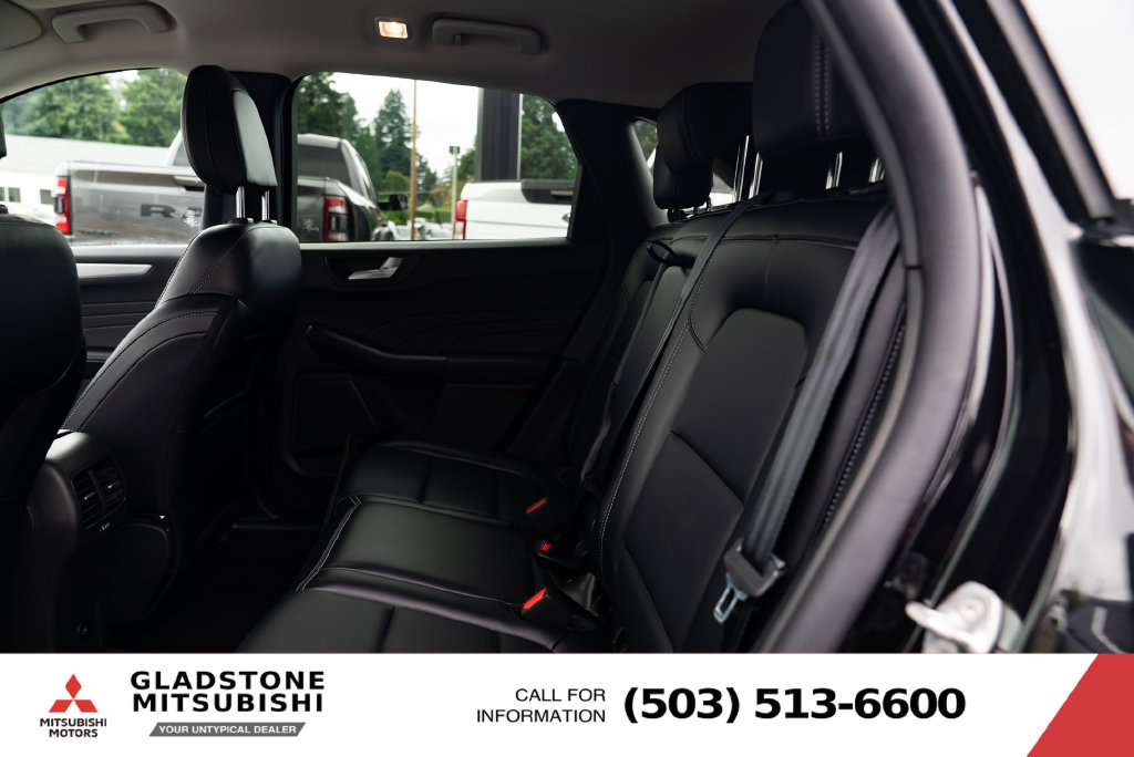 Used 2025 Ford Escape Platinum AWD/4WD image 22