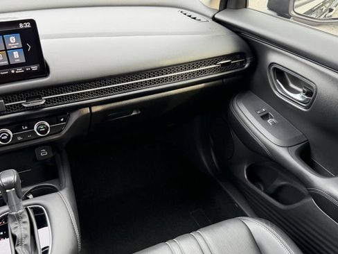 Used 2025 Honda HR-V EX-L image 16