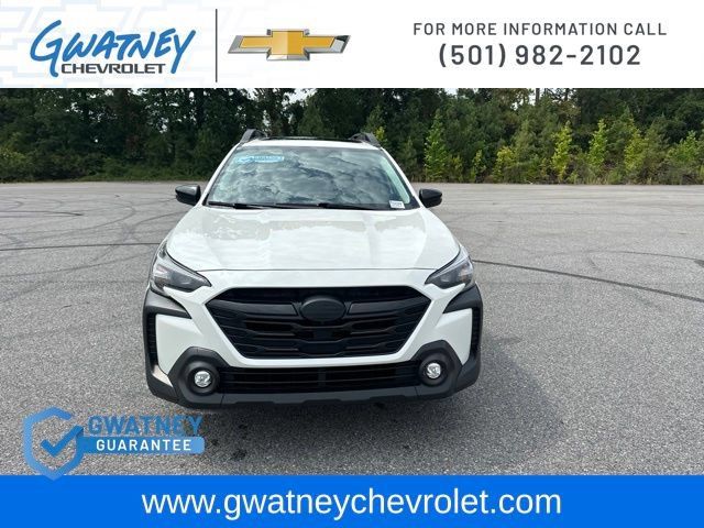 Used 2025 Subaru Outback Onyx Edition XT AWD/4WD image 2