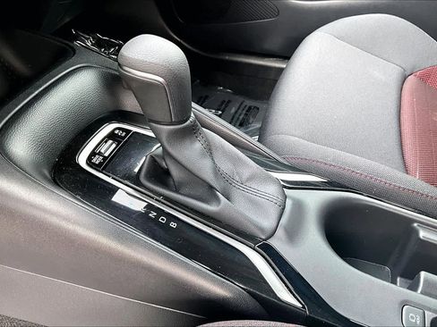 Used 2025 Toyota Corolla SE FWD image 16