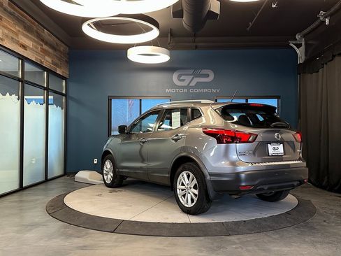 Used 2017 Nissan Rogue Sport SV image 5