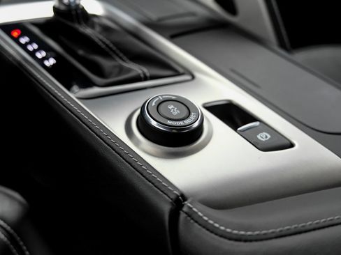 Used 2015 Chevrolet Corvette Z06 w/ 2LZ Preferred Equipment Group image 19