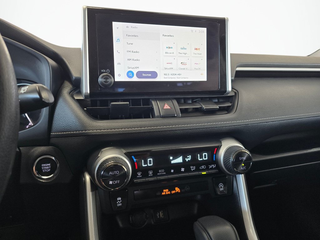 Certified 2025 Toyota RAV4 XLE FWD image 24