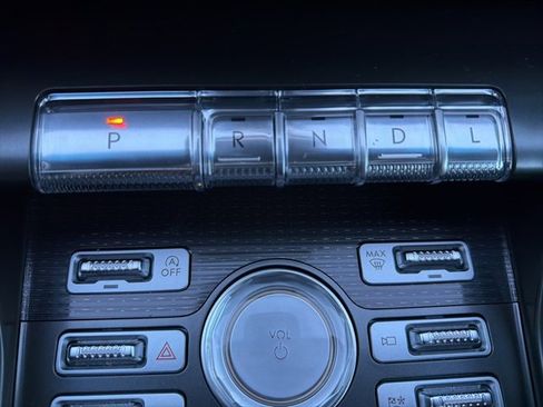 Used 2024 Lincoln Nautilus Reserve w/ Equipment Group 202A image 17