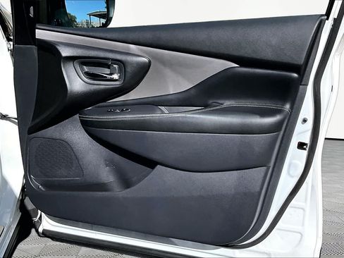 Used 2024 Nissan Murano SV w/ SV Midnight Edition Package FWD image 39