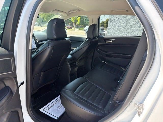Used 2024 Ford Edge SEL AWD/4WD image 14
