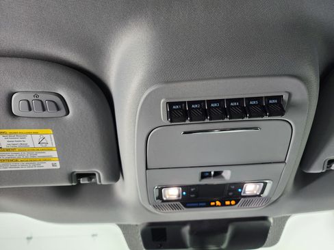 Used 2024 Ford F250 Lariat w/ Chrome Package image 54