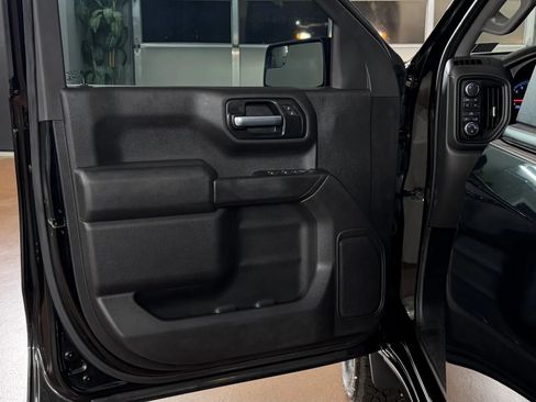 Used 2020 Chevrolet Silverado 1500 Custom Trail Boss w/ Custom Convenience Package AWD/4WD image 14