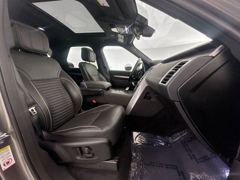 Used 2024 Land Rover Discovery Dynamic SE image 28