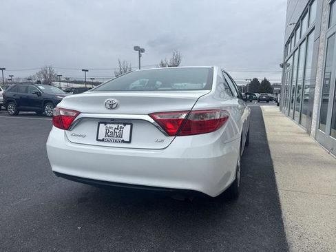 Certified 2017 Toyota Camry LE image 4