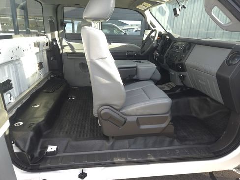 Used 2014 Ford F250 XL w/ Power Equipment Group RWD image 19