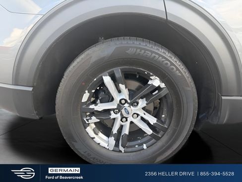 Used 2023 Ford Explorer XLT RWD image 25