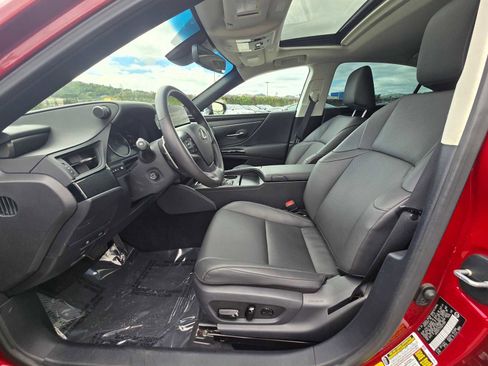 Used 2025 Lexus ES 300h w/ Premium Package FWD image 20