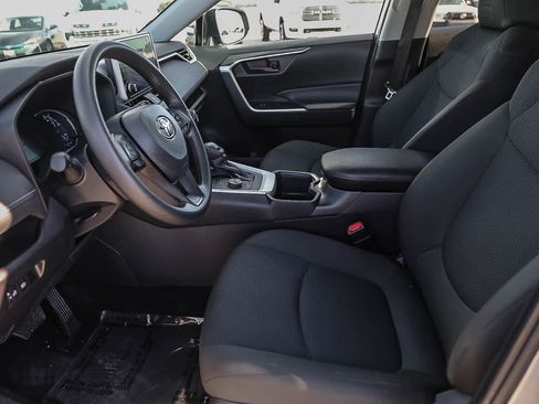 Certified 2025 Toyota RAV4 LE image 18