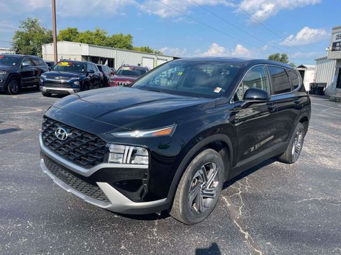 Used 2023 Hyundai Santa Fe SE FWD image 3