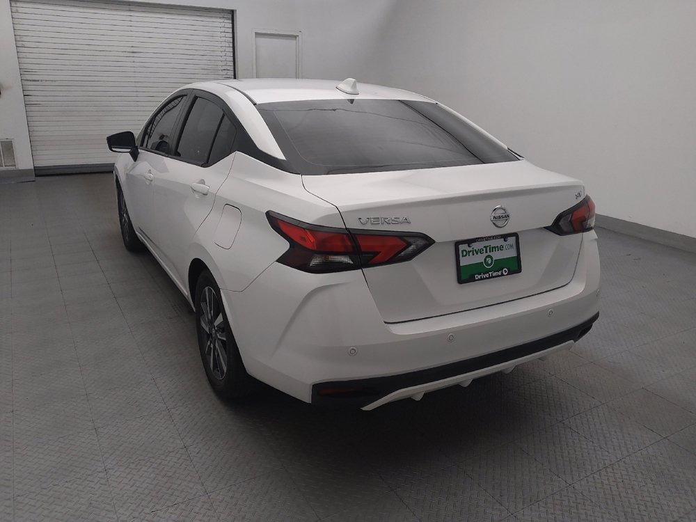 Used 2021 Nissan Versa SV FWD image 5